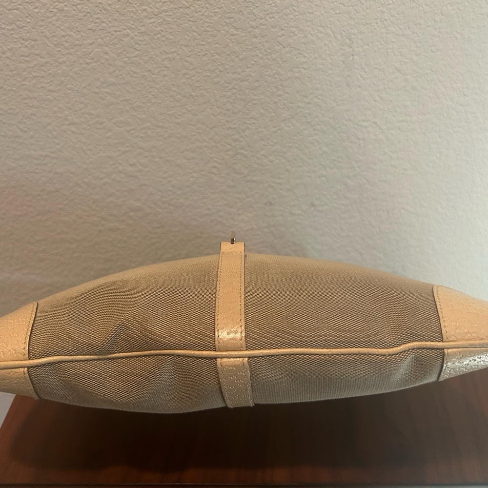Gucci Jackie Beige Canvas Shoulder Bag with Bamboo Handle with COA - Picture 4 of 15